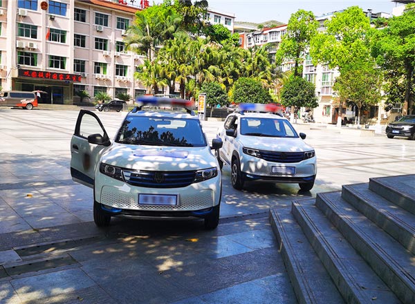 重慶西永某政府單位交車現(xiàn)場(chǎng).jpg